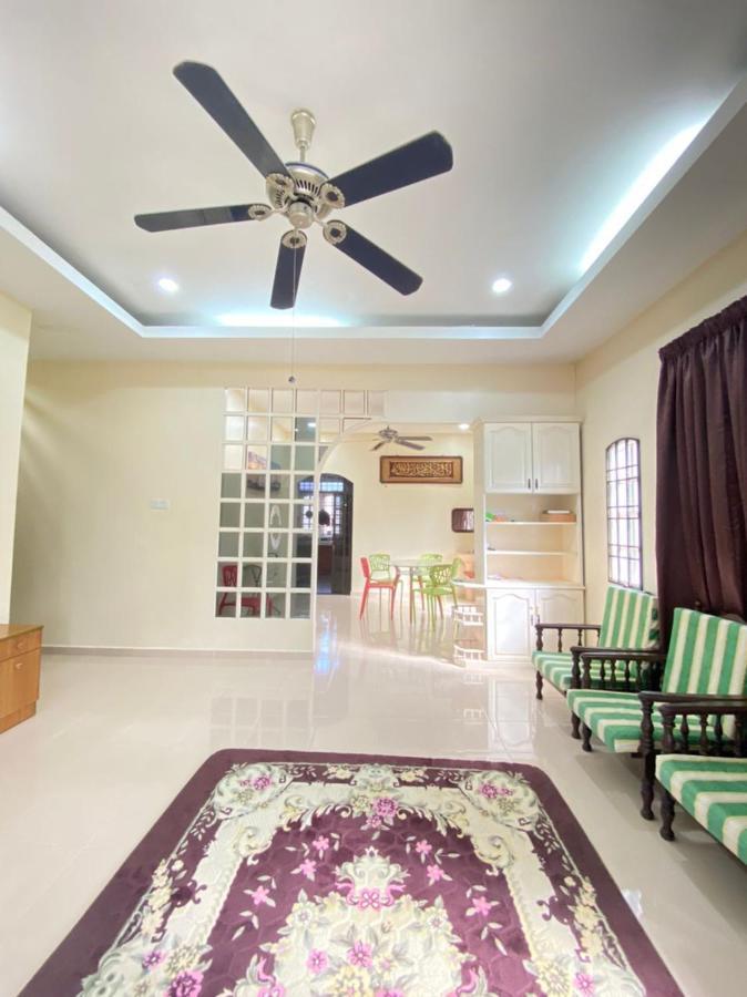 Family Homestay Куала Теренгану Екстериор снимка