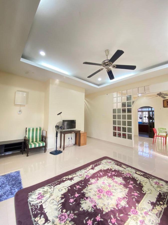 Family Homestay Куала Теренгану Екстериор снимка