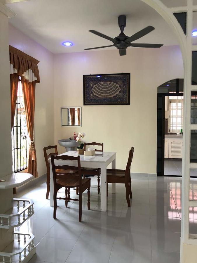 Family Homestay Куала Теренгану Екстериор снимка